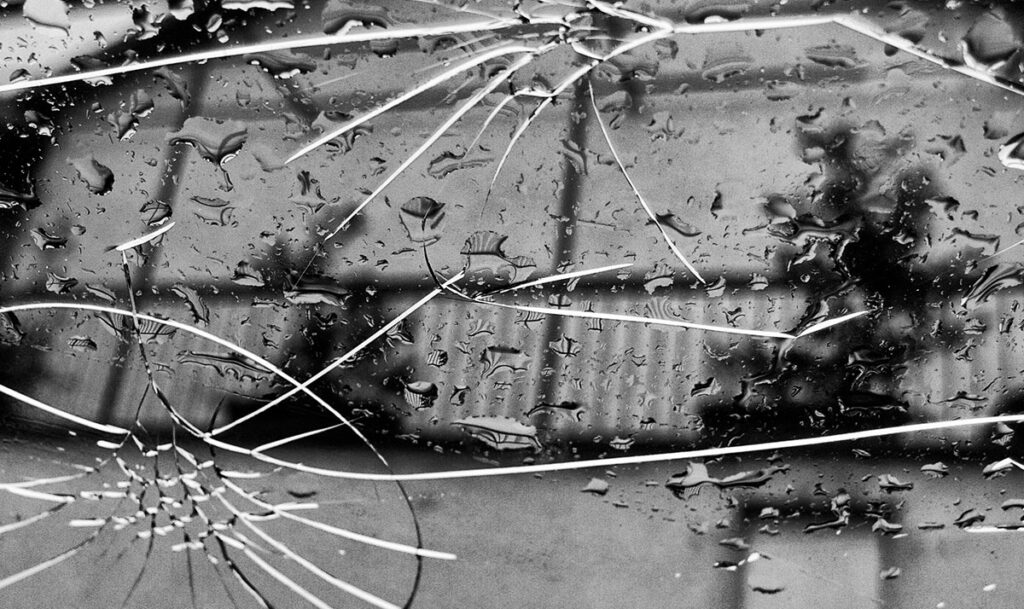broken-windshield